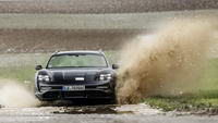 foto: Porsche Taycan Cross Turismo_01.jpeg